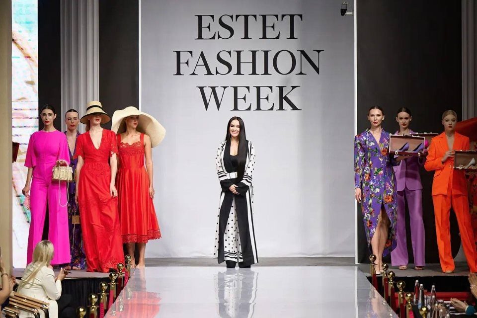 Аника Керимова открыла Неделю моды ESTET FASHION WEEK