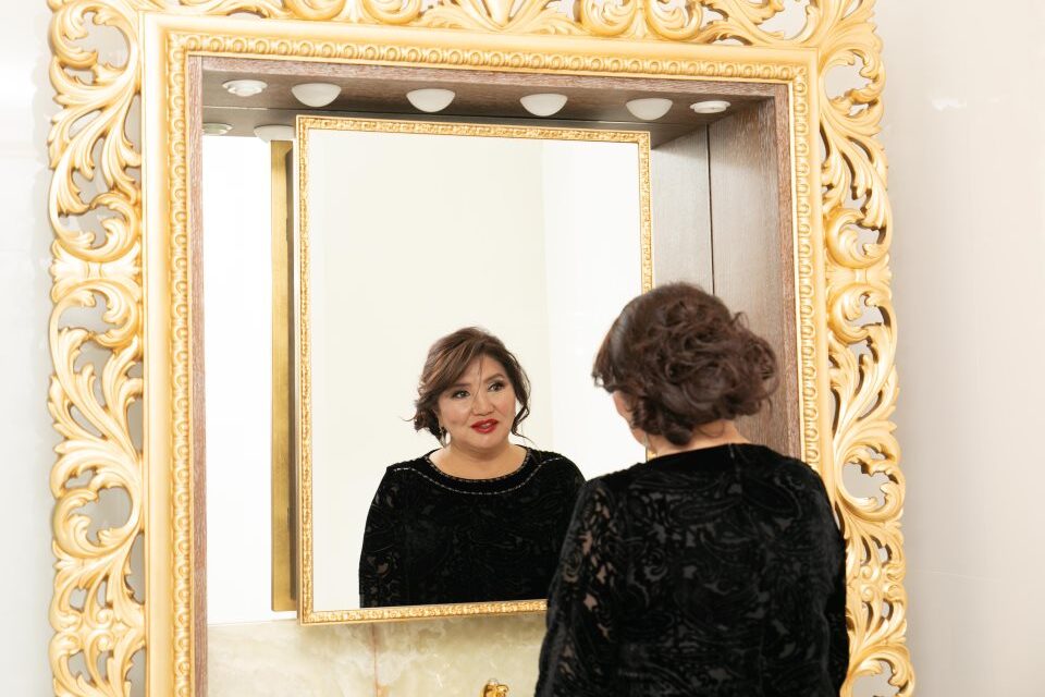 Кажетта Ахметжанова: популярные приметы с зеркалами и что они значат