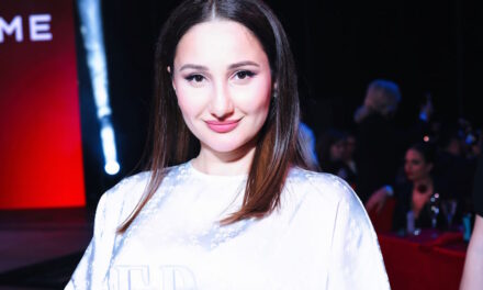 Врач-косметолог и пластической хирург Зухра Балакеримова получила премию «Женщина года»