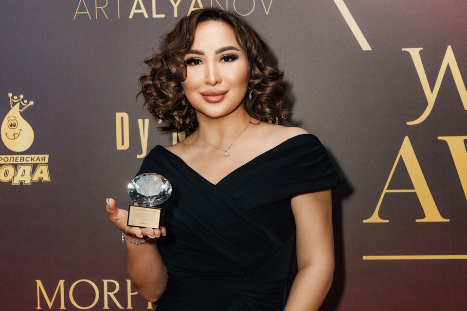 Фатима Жумабаева и ее новая награда за профессиональные успехи