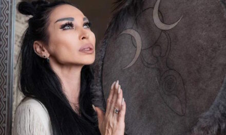 Аделина Панина с точностью предсказывает будущее: о чем предупреждала экстрасенс на этот раз?