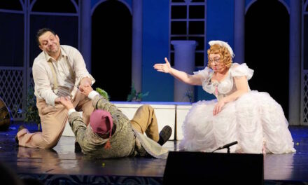 Три спектакля с Марией Ароновой: от закулисья до классики Чехова