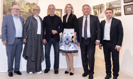 Вручение наград деятелям московской культуры: важное событие в Столичной галерее художников