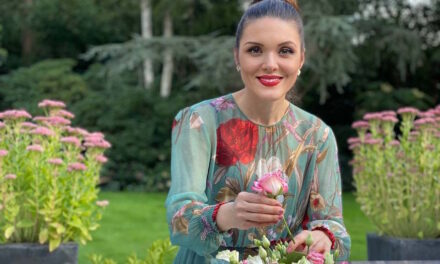 Антиквар и декоратор Регина ван Влит: как гармонично объединить винтажную посуду и современную технику на кухне