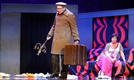 Комедия, драма и мюзикл: топ спектаклей сентября разных жанров