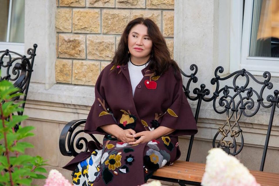 Кажетта Ахметжанова: камни-талисманы на октябрь