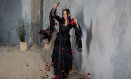 Аделина Панина: 5 ритуалов, которые помогут пережить осенний коридор затмений