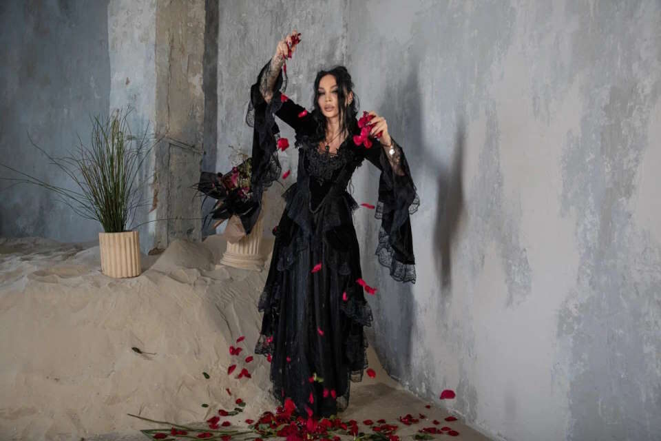 Аделина Панина: 5 ритуалов, которые помогут пережить осенний коридор затмений