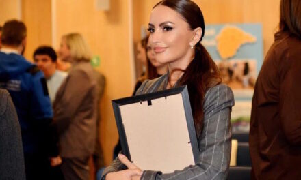 Мода во имя добра: дизайнер Аника Керимова участвует в гуманитарной акции для Белгородской области