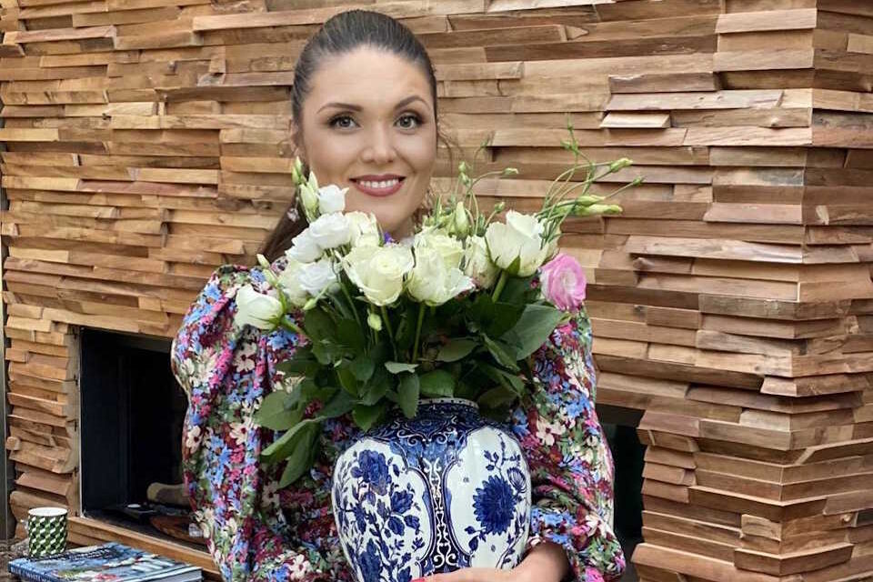 Декоратор, антиквар Регина ван Влит: разбираем мифы о посуде «для особых случаев»