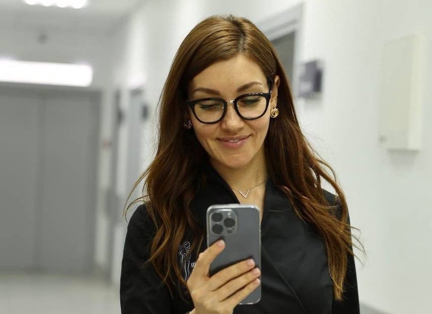Пластический хирург Софья Абдулаева: инъекционное увеличение ягодиц – плюсы и минусы процедуры