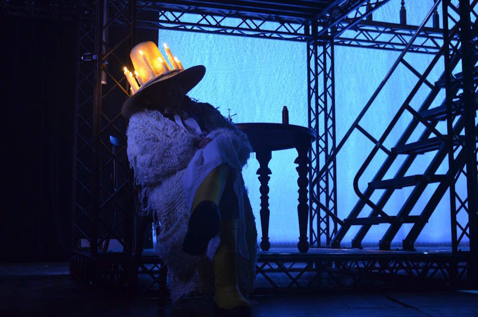 С книгой в театр: топ-3 спектакля февраля по мотивам культовых произведений