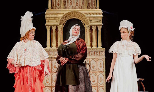 Топ-3 самых ярких комедий весны