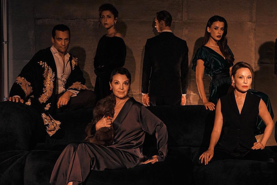 «Без Есенина»: впервые в Новом Манеже